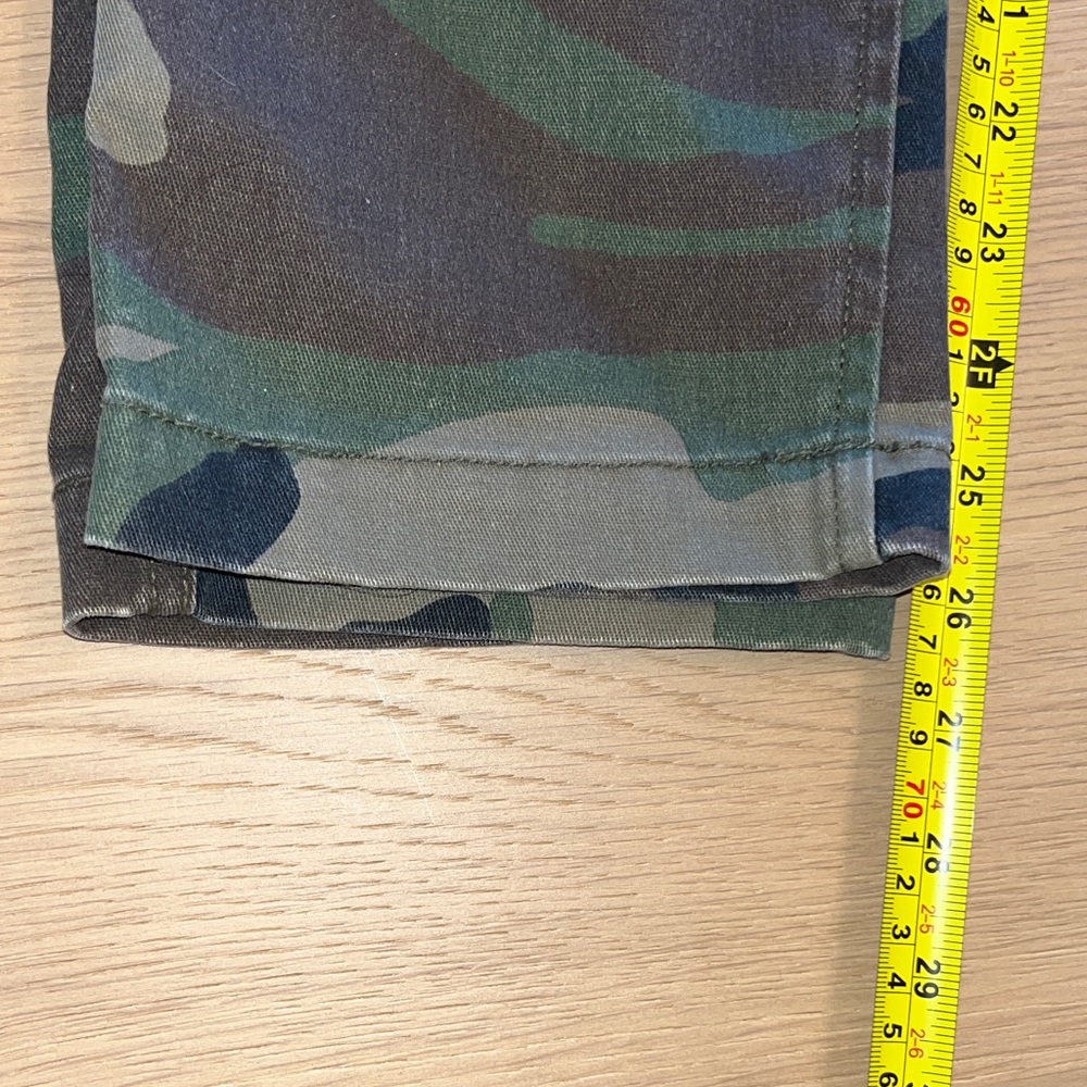 Re/Done Women’s Camo Cargo Pants - Picture 6 of 7